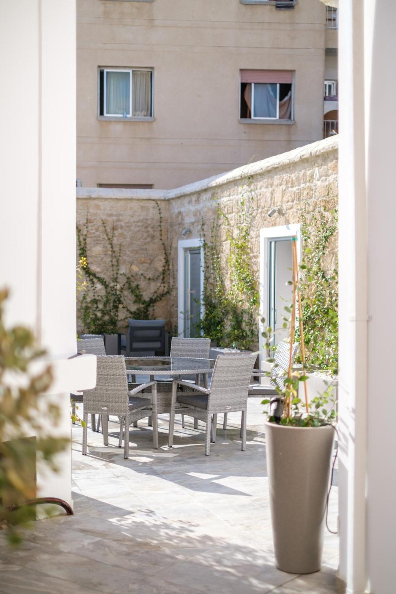 Royal Stay Luxury Homes Paphos Exterior photo