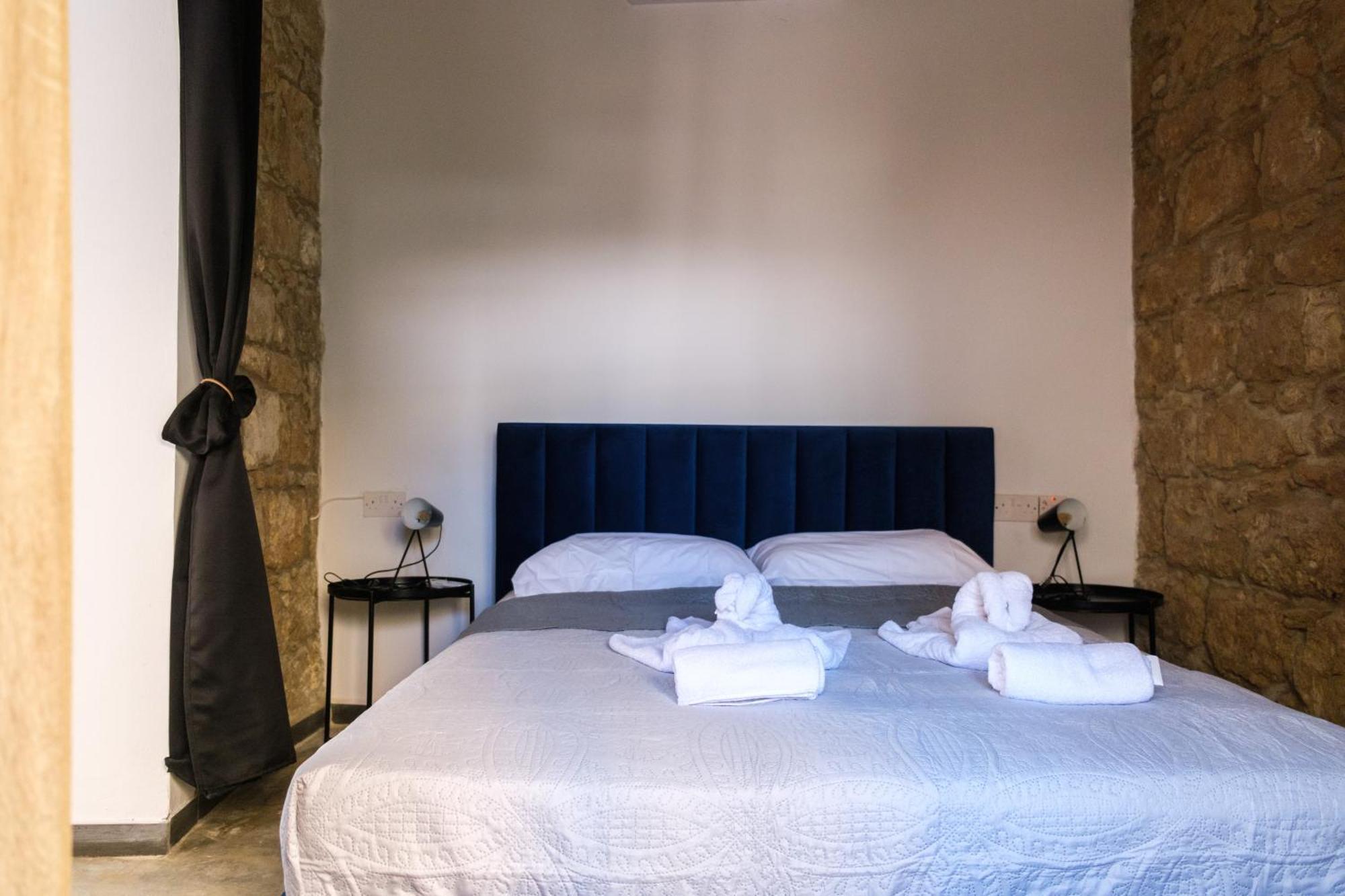 Royal Stay Luxury Homes Paphos Room photo